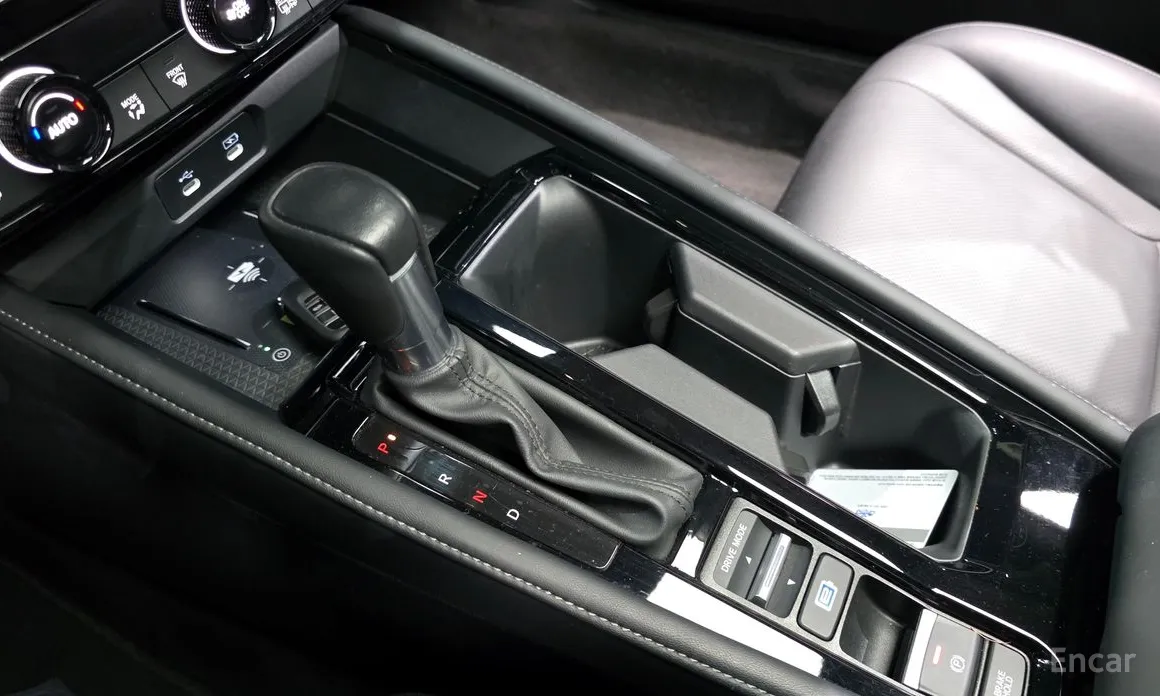 Фото 9 - Honda Accord