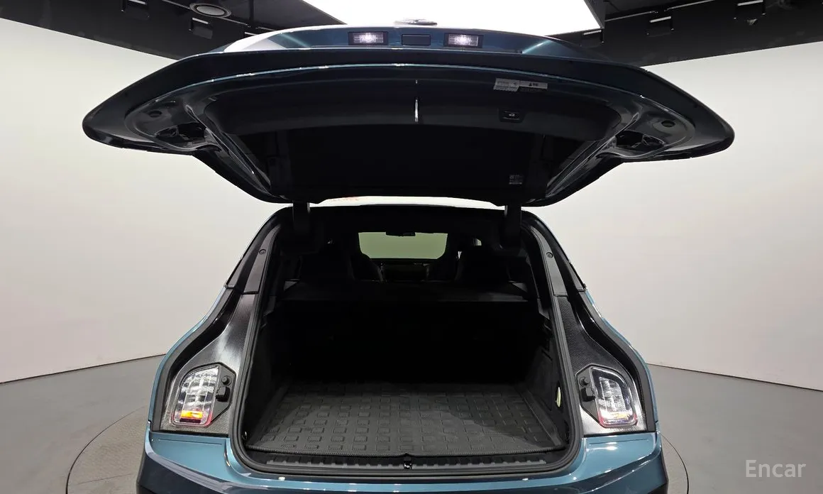 Фото 20 - BMW iX