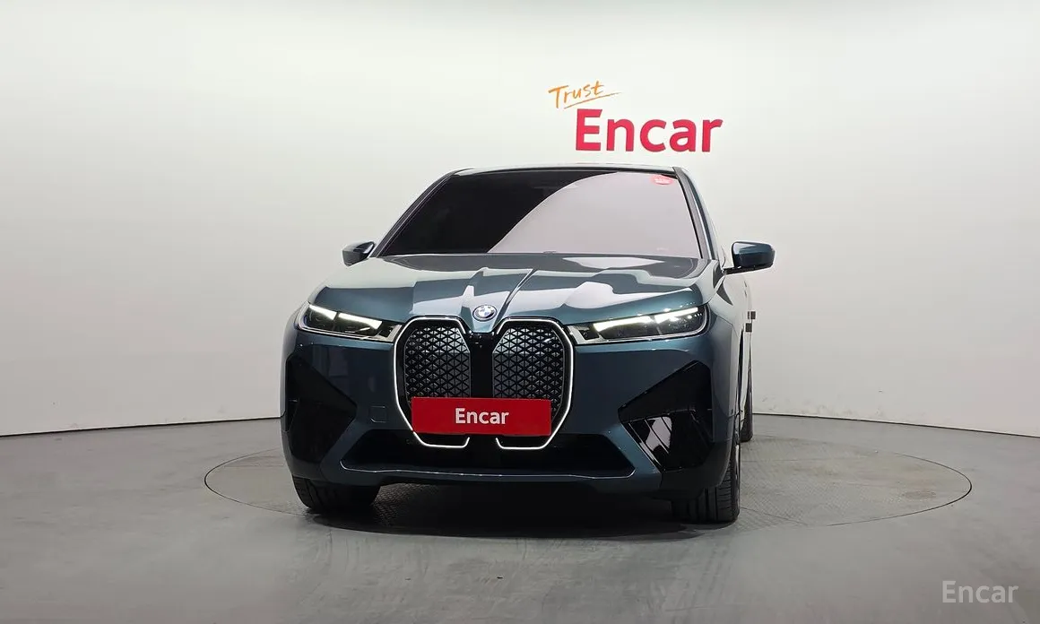 Фото 3 - BMW iX