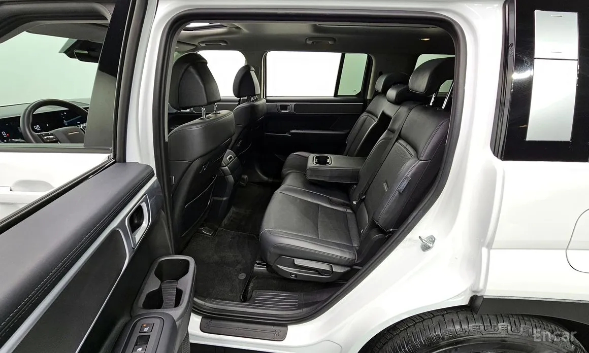 Фото 11 - Hyundai Santa Fe