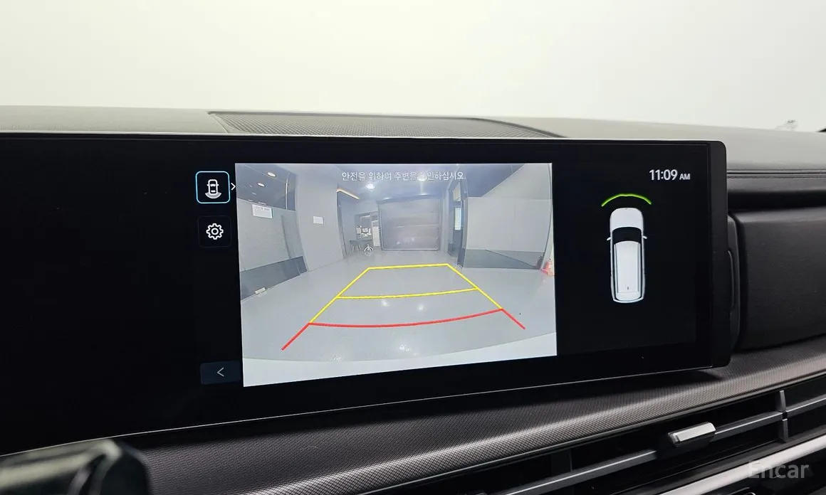 Фото 16 - Hyundai Santa Fe