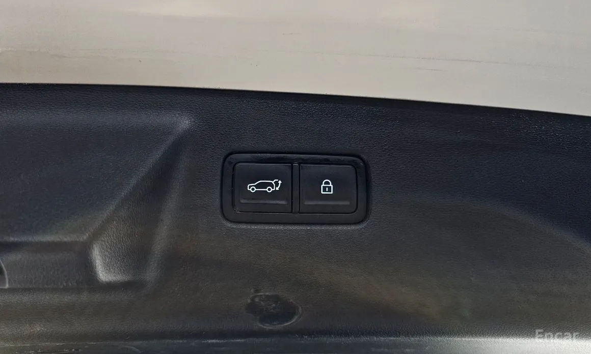 Фото 20 - Hyundai Santa Fe