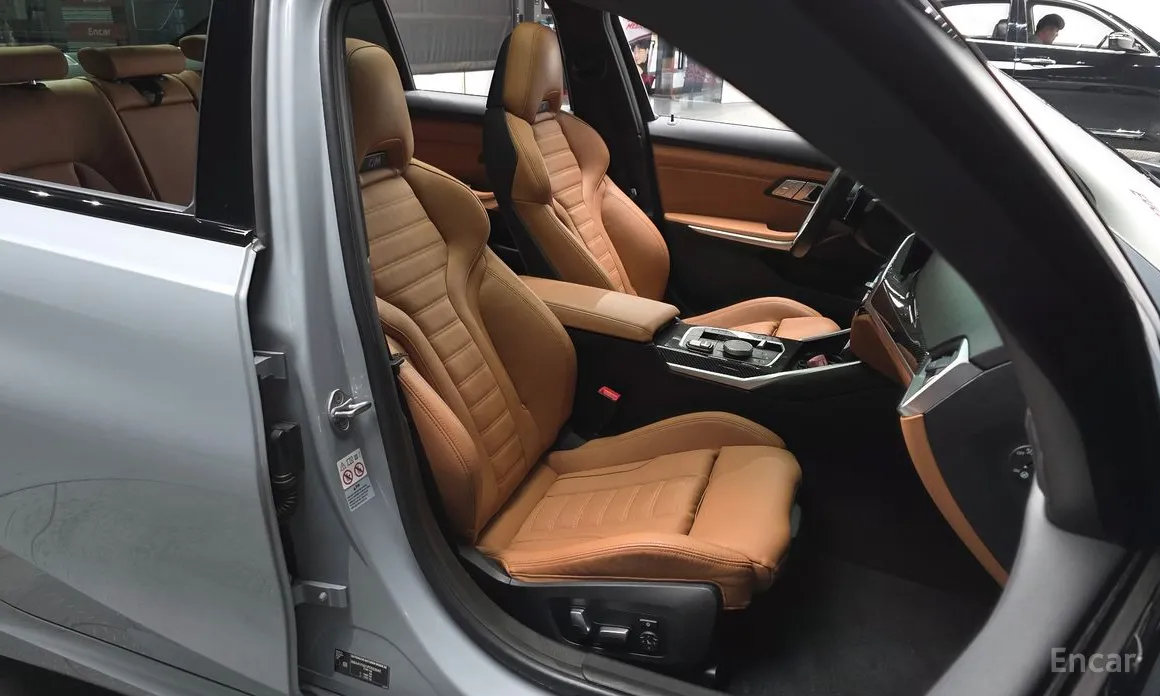 Photo 10 - BMW 3 Series