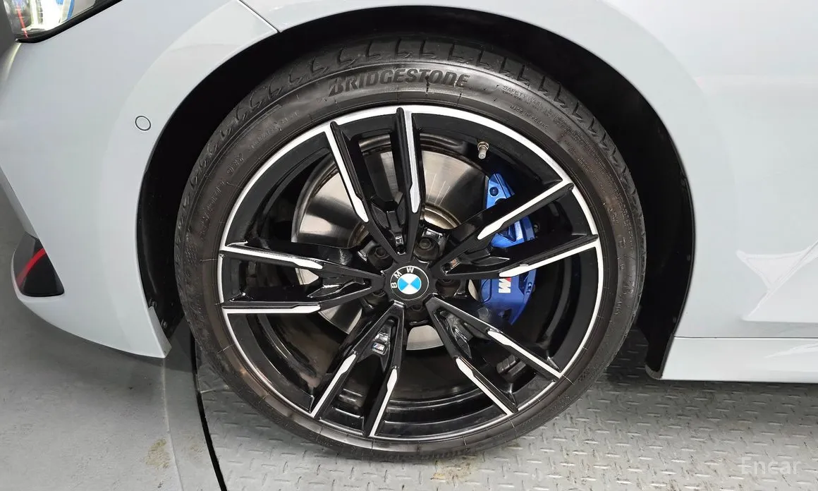 Photo 5 - BMW 3 Series