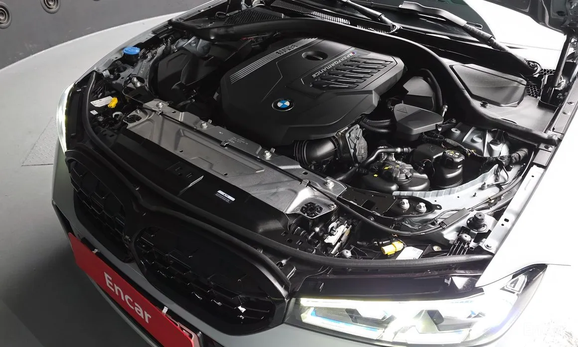 Photo 6 - BMW 3 Series