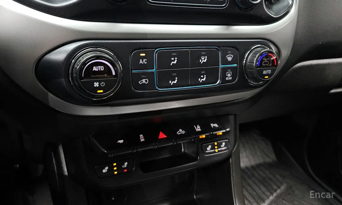 Фото 16 - Chevrolet Colorado