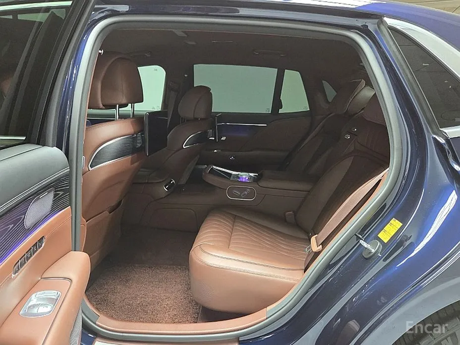 Фото 14 - Genesis G90