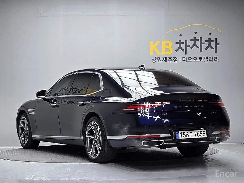 Фото 6 - Genesis G90