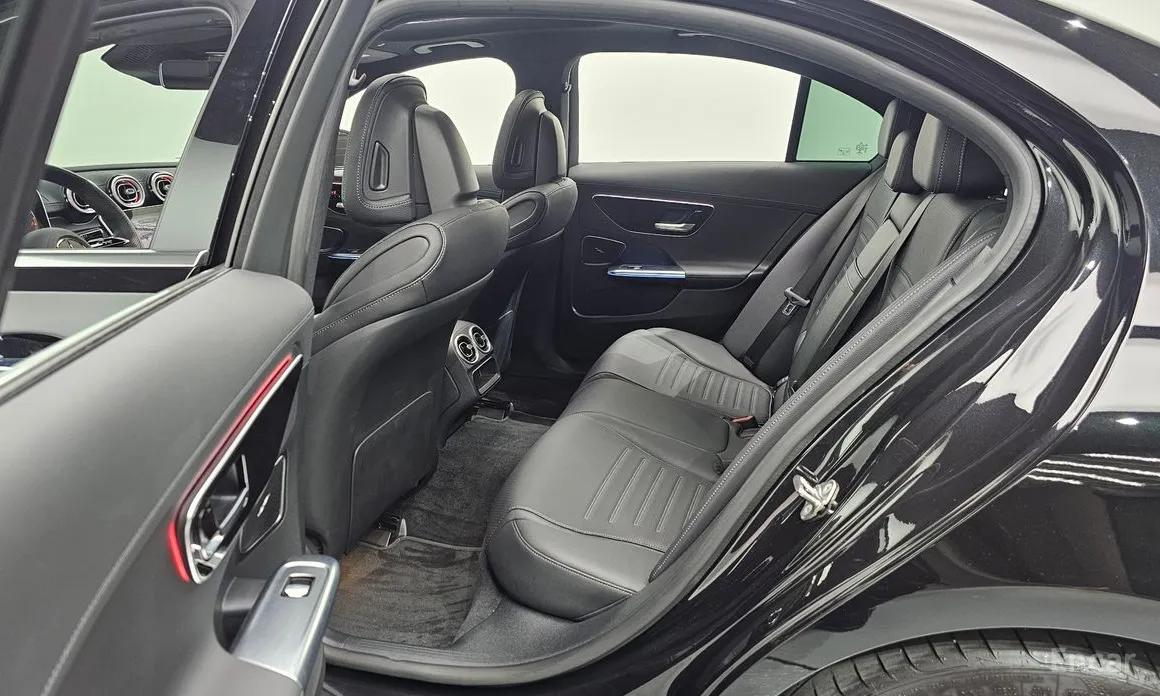 Фото 12 - Mercedes-Benz C-Class