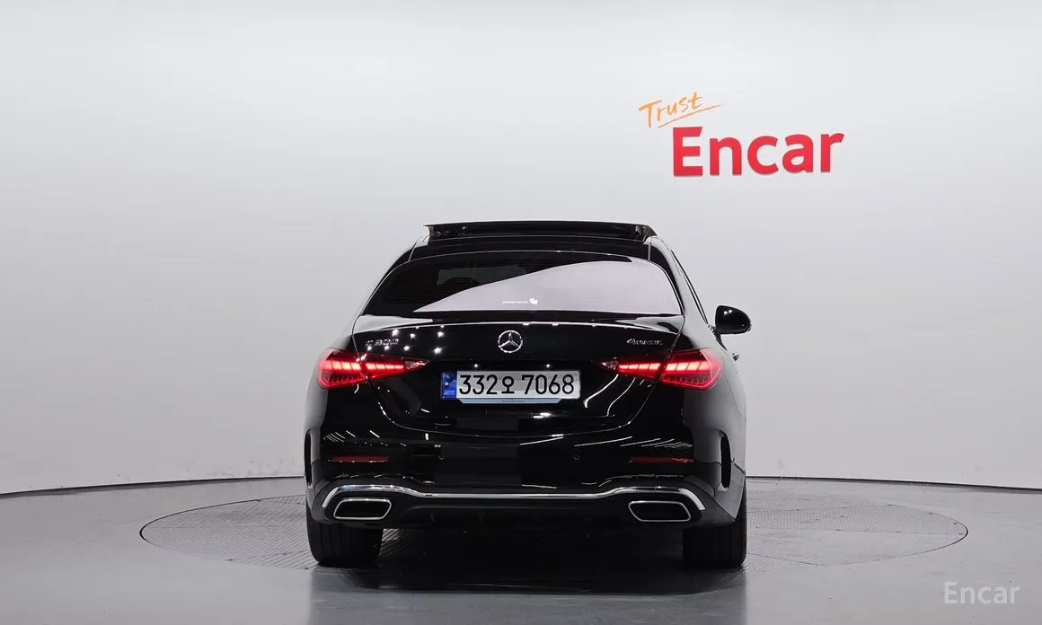 Фото 4 - Mercedes-Benz C-Class