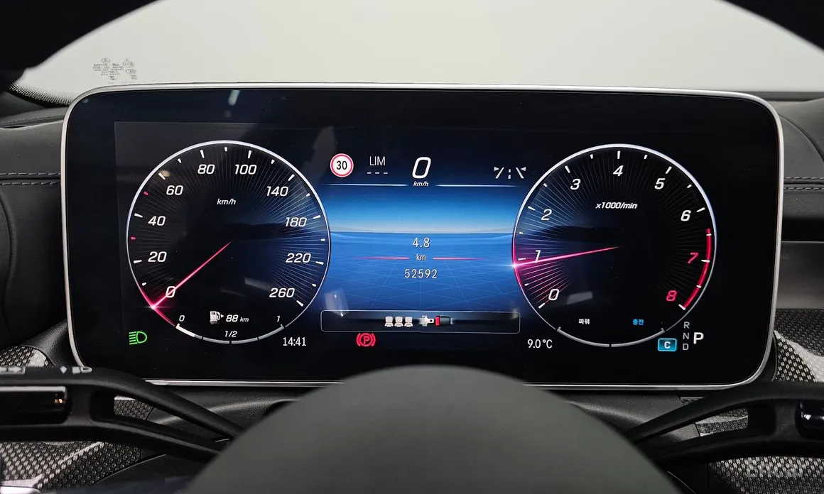 Фото 8 - Mercedes-Benz C-Class