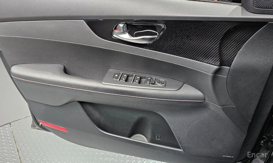 Фото 14 - Kia K3