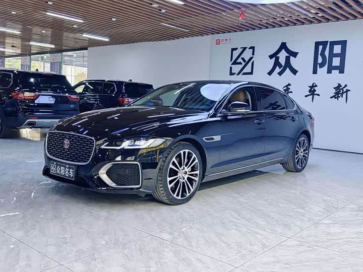 Фото 1 - Jaguar XF L