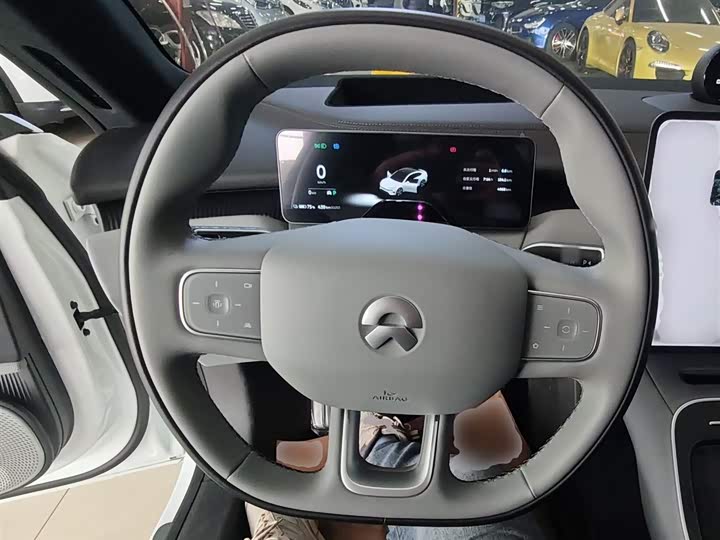 Фото 11 - Nio ET5