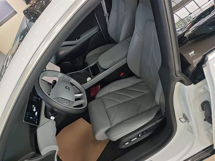 Фото 15 - Nio ET5