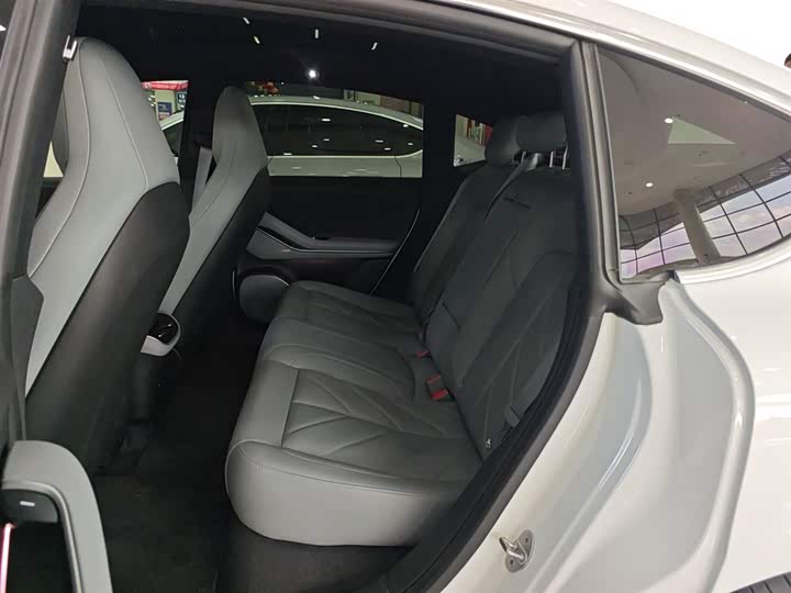 Фото 17 - Nio ET5