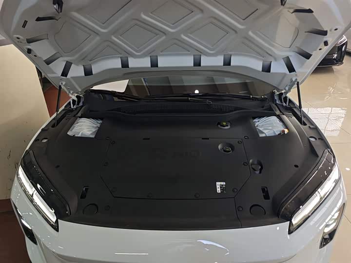 Фото 20 - Nio ET5