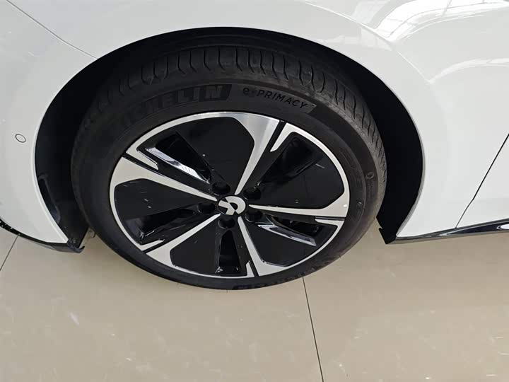 Фото 23 - Nio ET5