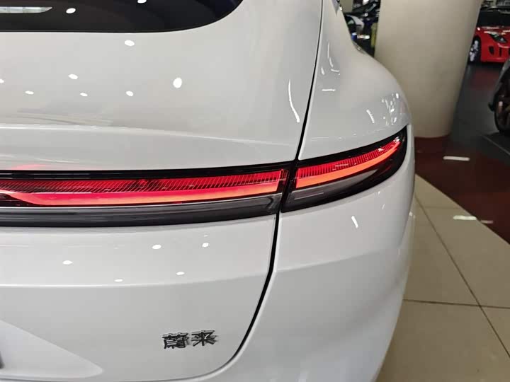 Фото 8 - Nio ET5