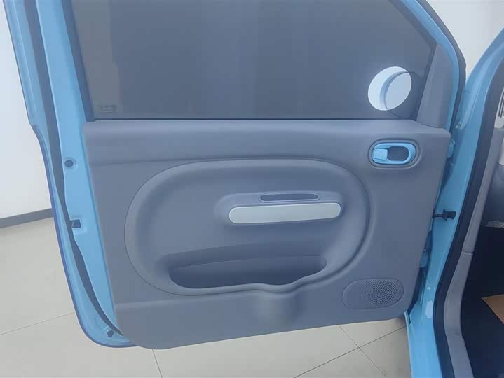 Фото 7 - Bestune Pony