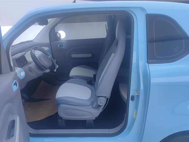 Фото 9 - Bestune Pony