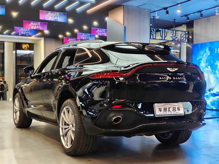 Фото 9 - Aston Martin DBX