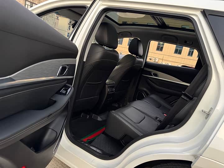 Фото 9 - Jetour X70