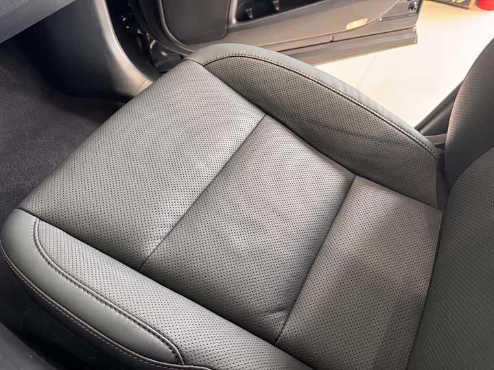 Фото 14 - Toyota Highlander