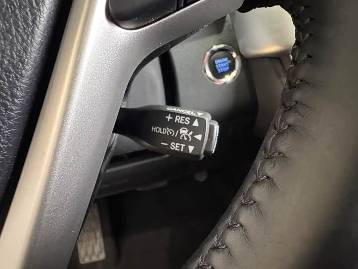 Фото 15 - Toyota Highlander