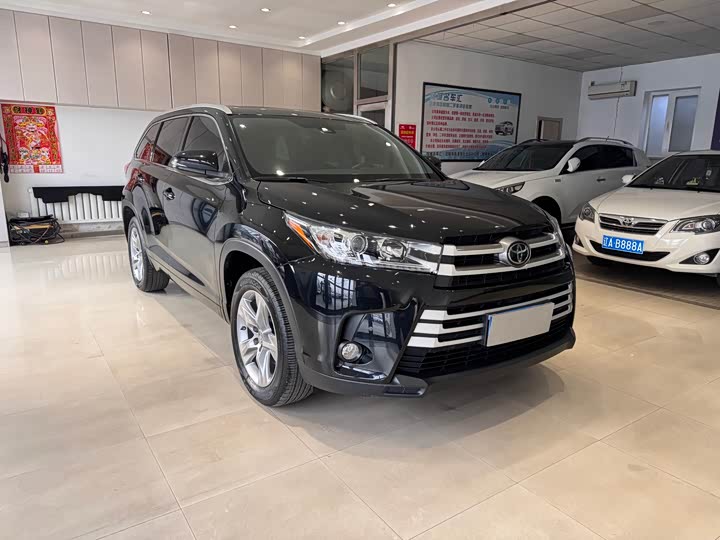 Фото 3 - Toyota Highlander