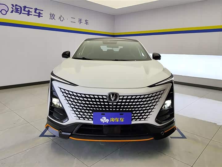 Фото 2 - Changan UNI-T
