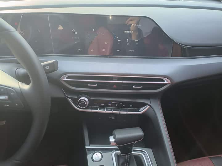 Фото 13 - Changan Eado Plus