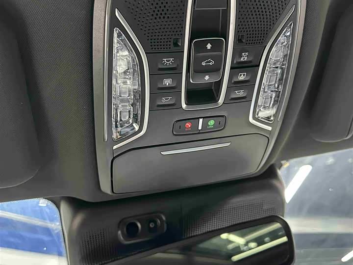 Фото 25 - GAC Trumpchi GS8