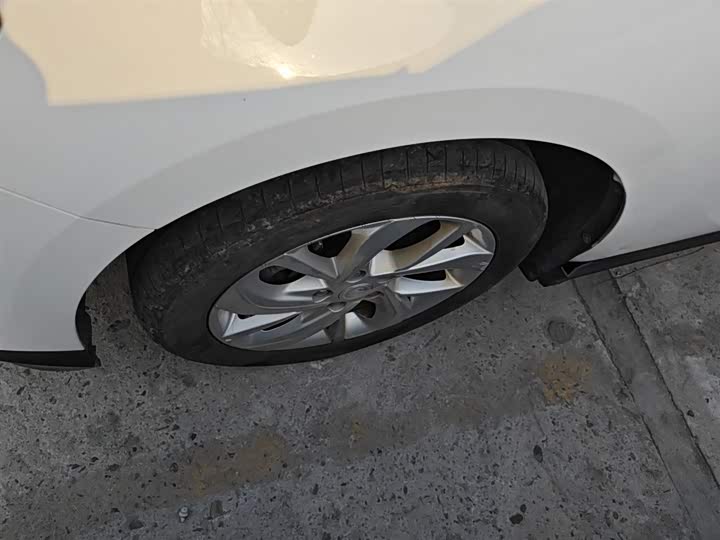 Фото 23 - Buick Velite 6