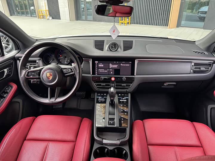 Фото 9 - Porsche Macan