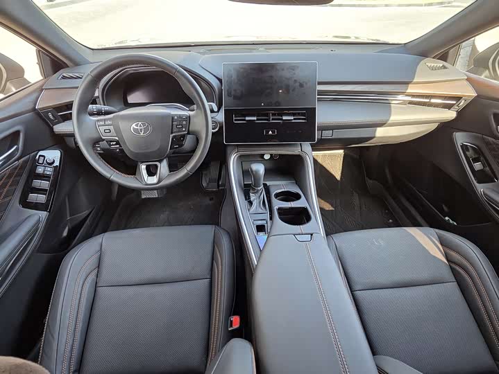 Фото 16 - Toyota Avalon