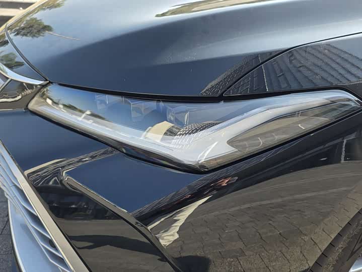 Фото 18 - Toyota Avalon