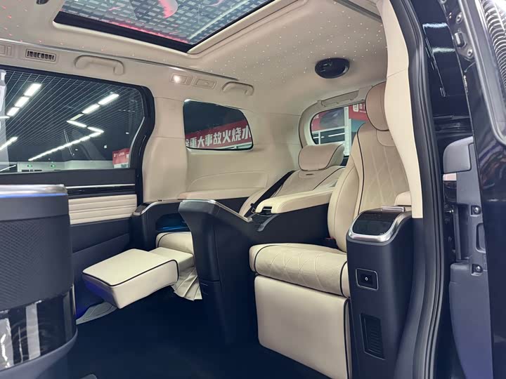 Фото 11 - GAC Trumpchi M8