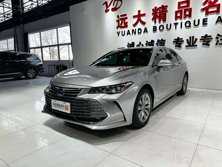 Фото 1 - Toyota Avalon
