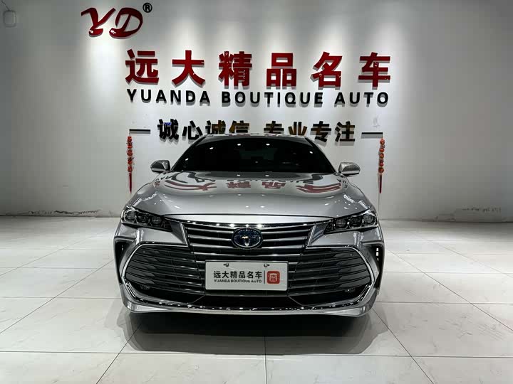 Фото 2 - Toyota Avalon
