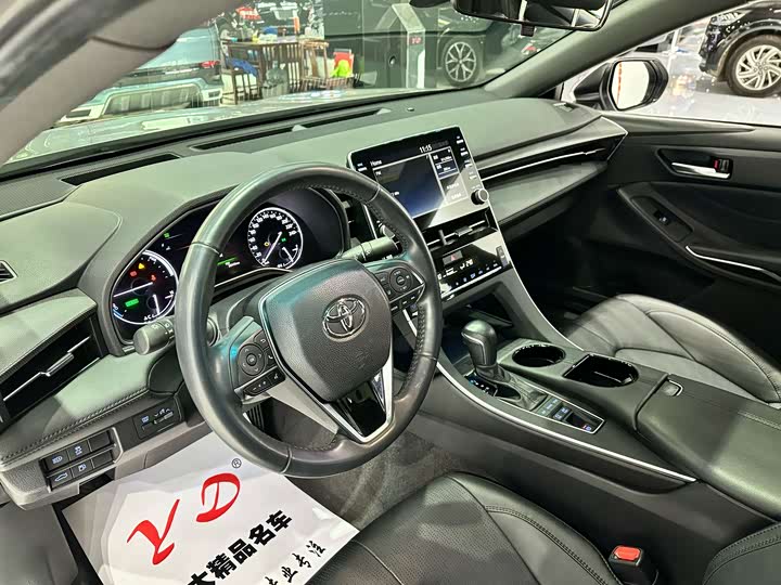 Фото 5 - Toyota Avalon