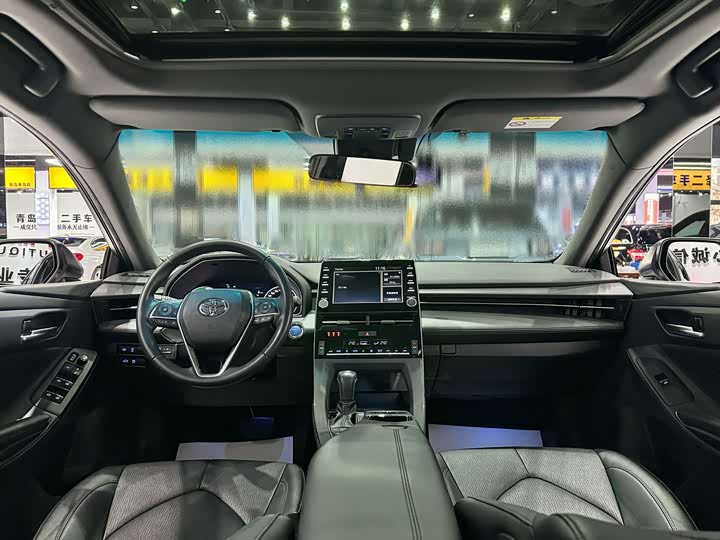 Фото 7 - Toyota Avalon