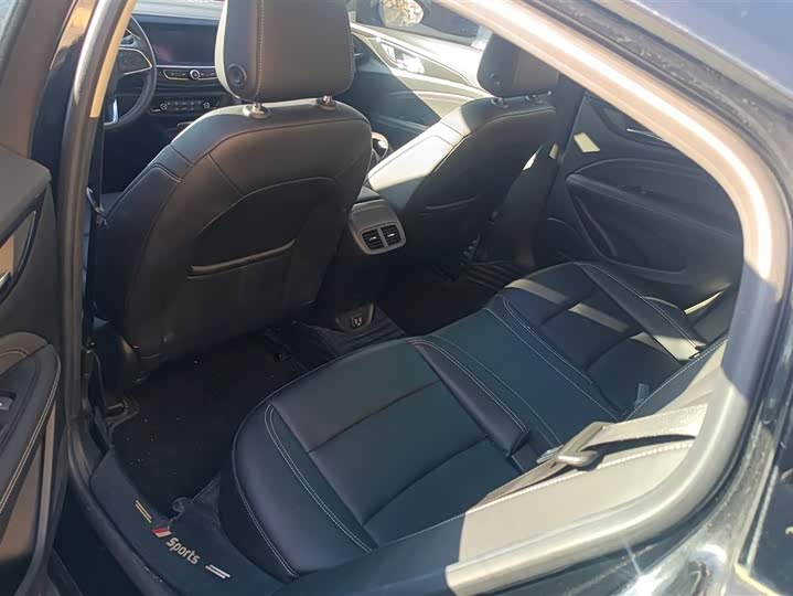 Фото 11 - Buick Regal