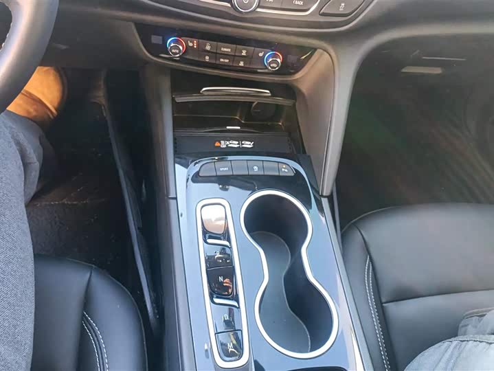 Фото 16 - Buick Regal