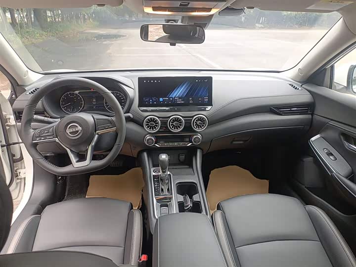 Фото 10 - Nissan Sylphy