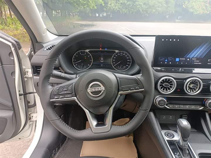 Фото 11 - Nissan Sylphy