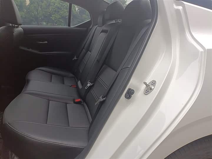 Фото 17 - Nissan Sylphy