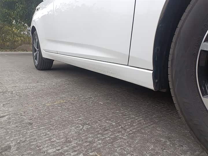 Фото 21 - Nissan Sylphy