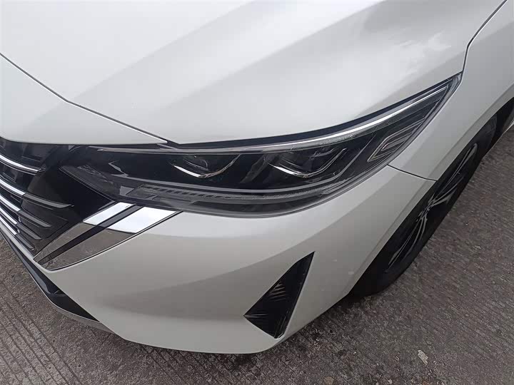 Фото 24 - Nissan Sylphy