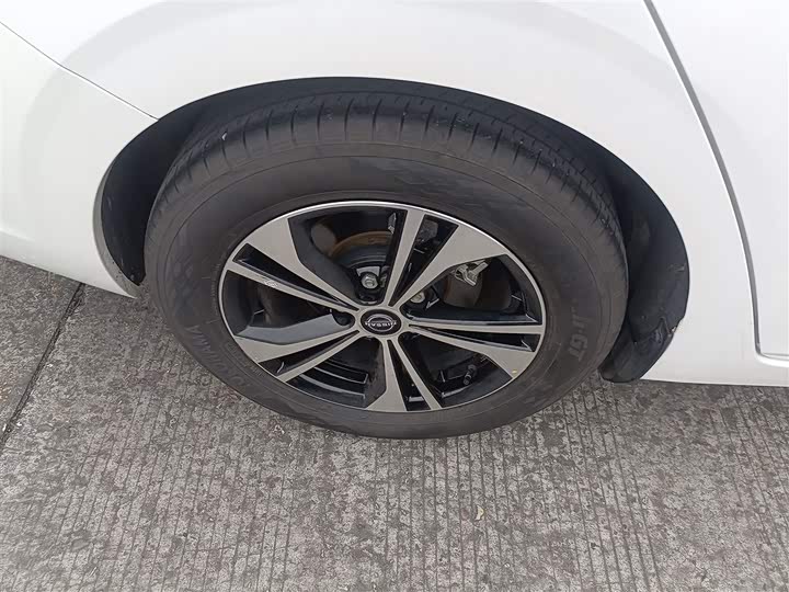 Фото 26 - Nissan Sylphy